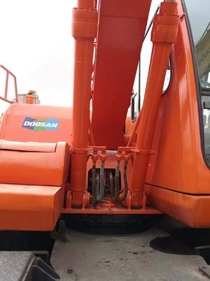 DOOSA DH140W-7 Used Excavator with Parker Hydraulic Pump Rated Speed 4.2 km/h Machine