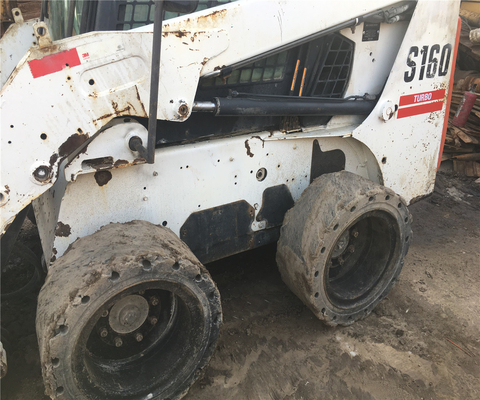 60 KW Skid Steer Loader S160 The Essential Equipment for Your Construction Projects