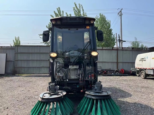 Kawasaki Hydraulic Pump Used Germany HAKO 1433 Road Sweeping Machine with Consumption