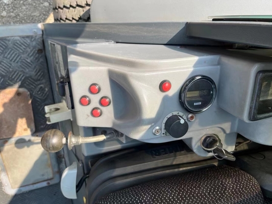 Kawasaki Hydraulic Pump Used Germany HAKO 1433 Road Sweeping Machine with Consumption