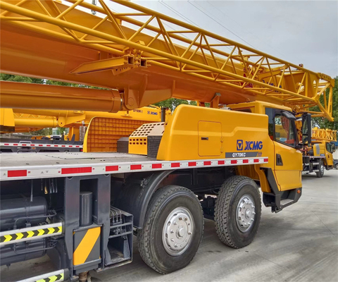 QY130K Tadano Truck Crane Equipped with Eaton Hydraulic Valve