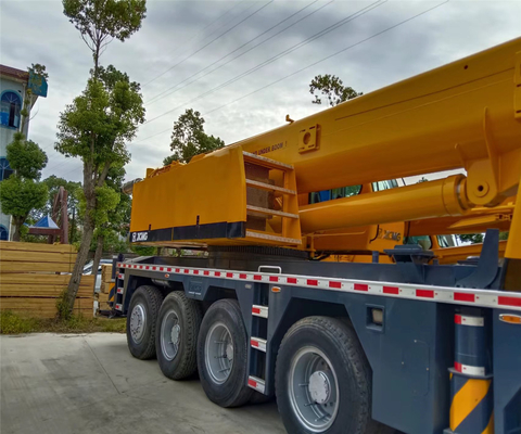 QUY 80T 100T 115T 120T 200T 220T 270T 300T 320T Truck Crane with Briggs Stratton Engine