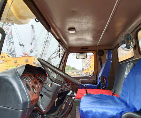 QUY 80T 100T 115T 120T 200T 220T 270T 300T 320T Truck Crane with Briggs Stratton Engine