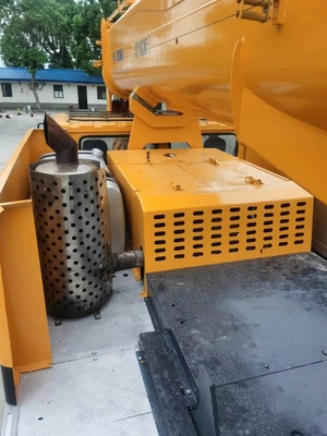 MOOG Hydraulic Cylinder and Eaton Hydraulic Pump Used Truck Crane QY100K at Affordable