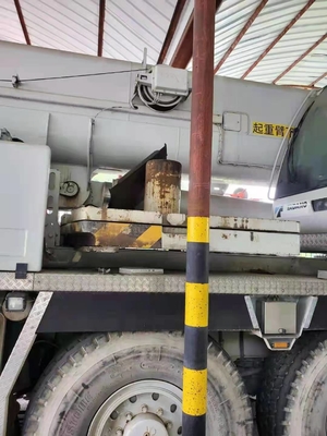 Eaton Hydraulic Pump and 3000 Working Hours Used Truck Crane ATF110G for Heavy Lifting