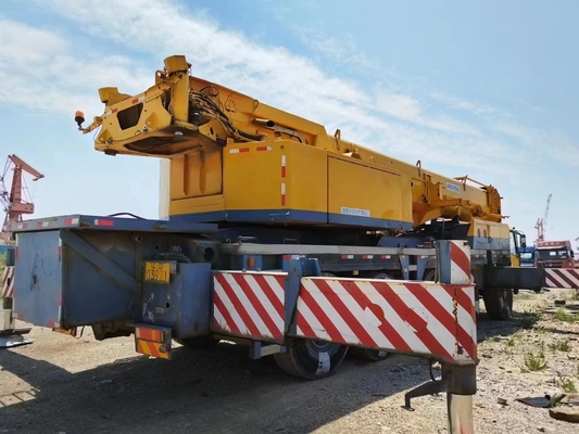 Cummins Engine Liebherr 160T Used Truck Crane for Building Engine Pump Technical Sales