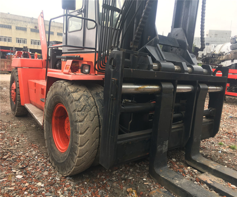 25T Kalmar Forklift Perfect for Retail and Delivery Stock at Affordable
