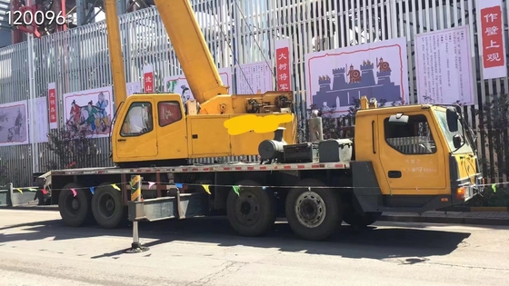 Changjiang Chinese 70T Used Mobile Crane with Strong Lifting Capacity