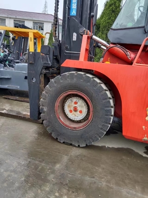 TCM FD250 Forklift Lifting Tools 125MM Fork Width for Versatile Applications