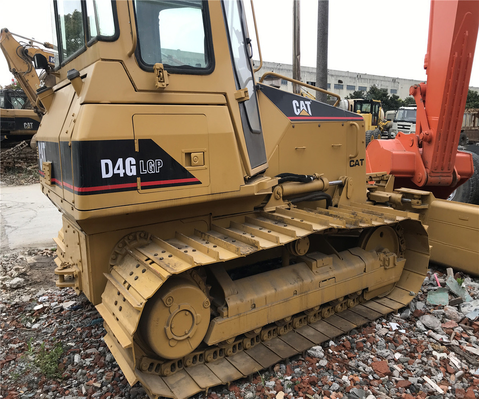 Affordable Cummins Engine Used Bulldozer CAT D4GLGP for Machinery Repair Shops