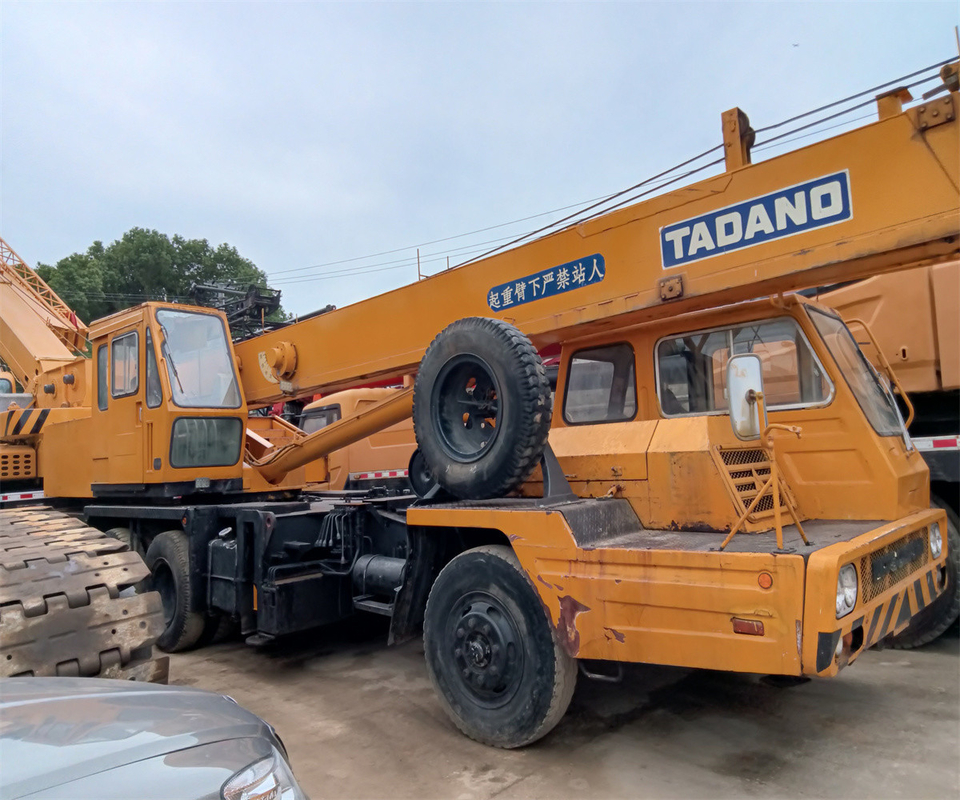 250t Capacity TADAN TL250 Crawler Crane for Machinery Repair Shops in High Demand
