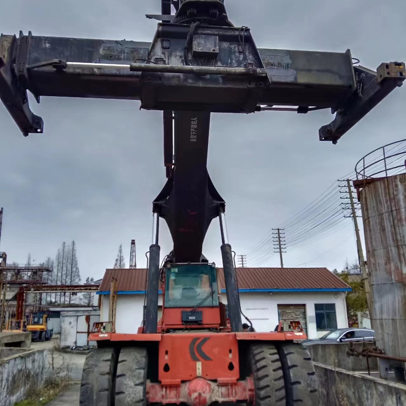 4000MM Fork Width Diesel Engine Stacker DRD420 for Material Handling and Smooth Operations