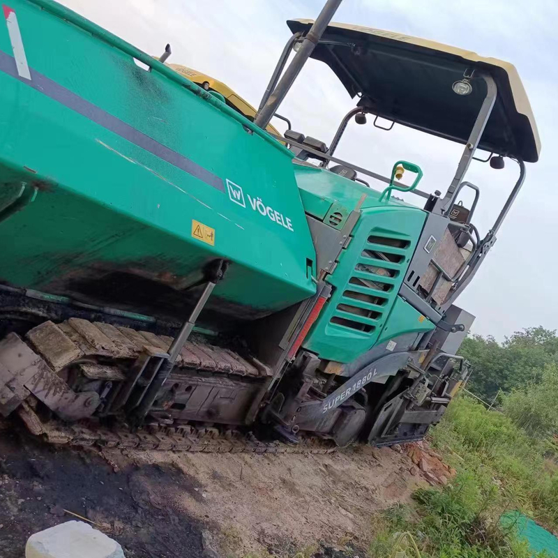 used asphalt paver VOGEL Super 1800-2L 1800-3L 1880L 2100-3L 2100-2L 2500 Model volv 8820